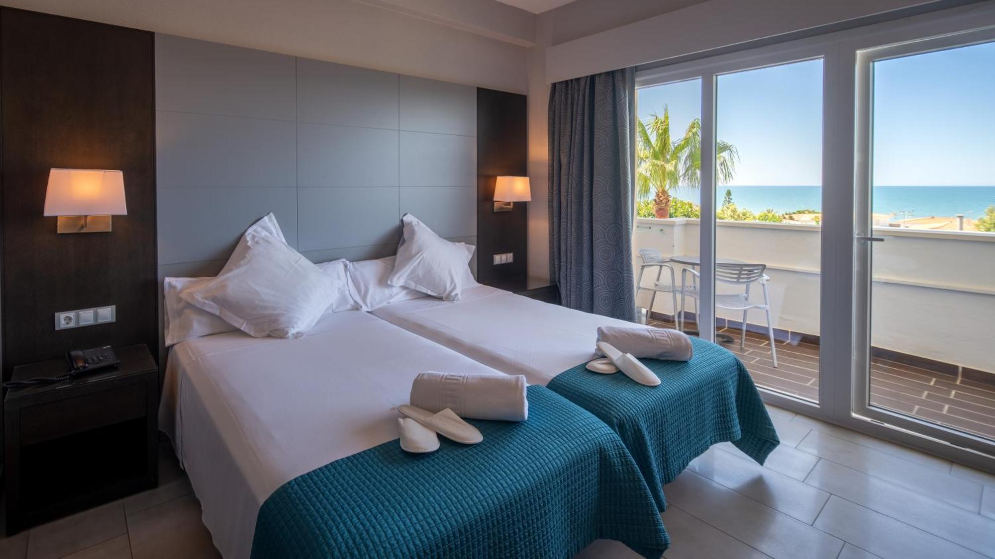 Hotel Pato Amarillo 4*